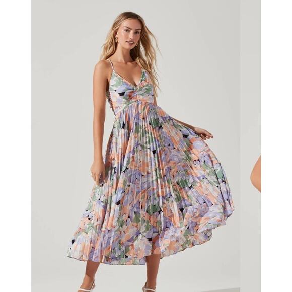 New ASTR the Label Blythe Floral Plisse Midi Dress Coral Multi Size M Pleated - Picture 1 of 6
